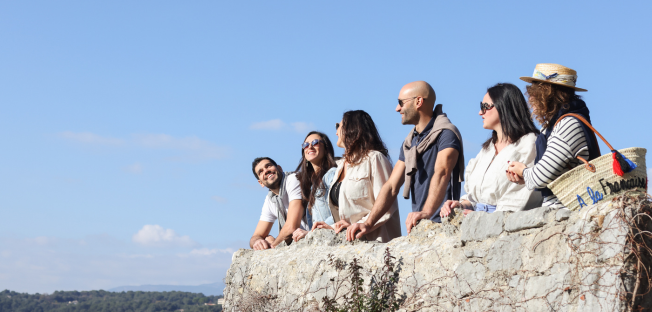 walk in the old town of Cannes