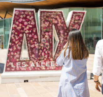 croisière dans les dans les eaux turquoises de la mer Méditerranée